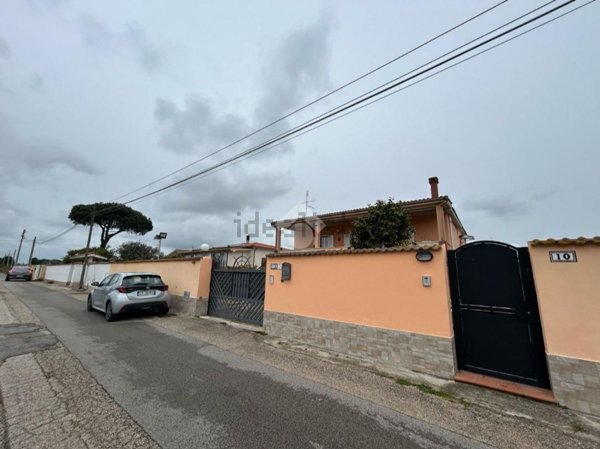 casa indipendente in vendita ad Aprilia
