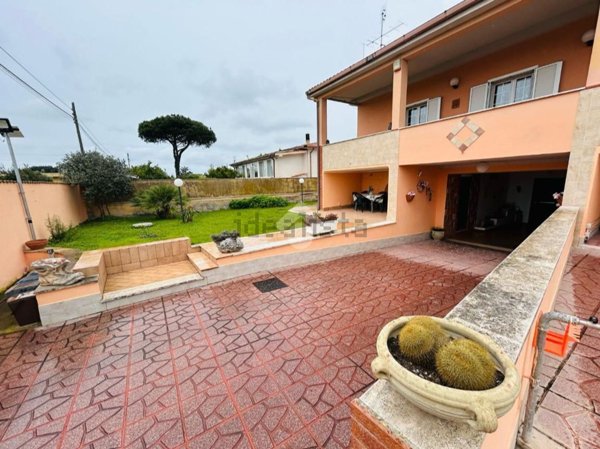 casa indipendente in vendita ad Aprilia