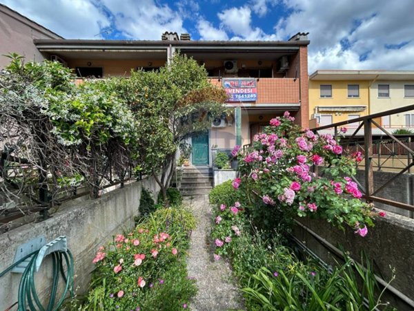 casa indipendente in vendita ad Aprilia