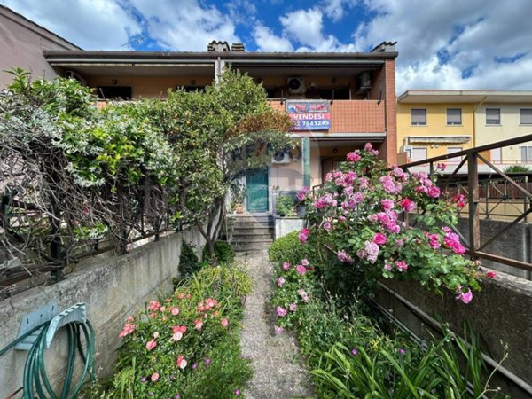 casa indipendente in vendita ad Aprilia