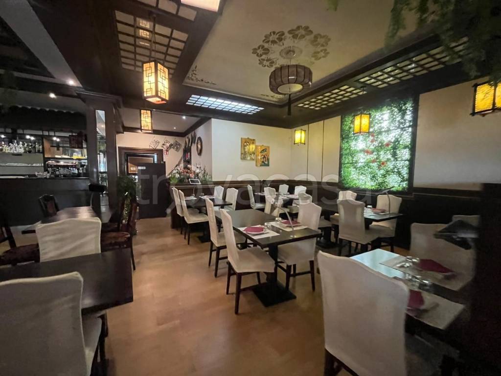 negozio in vendita ad Aprilia