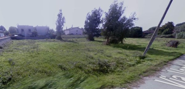 negozio in vendita ad Aprilia in zona Campoverde