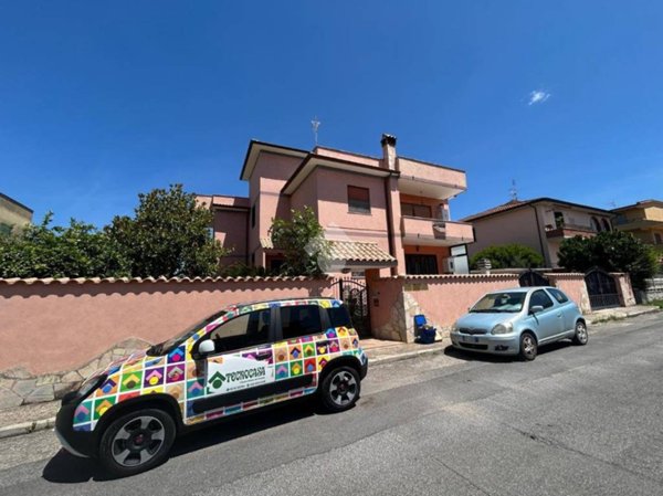 appartamento in vendita ad Aprilia