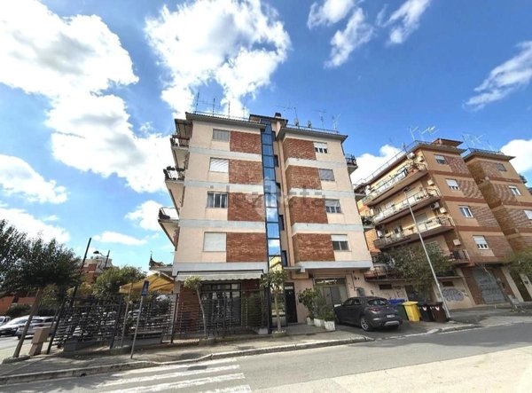 appartamento in vendita ad Aprilia
