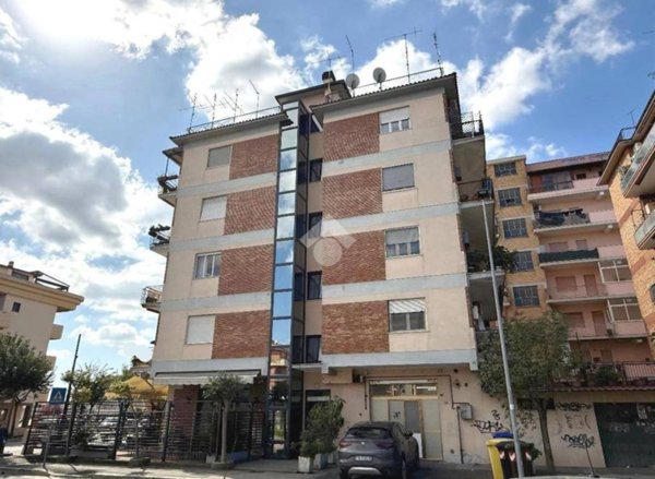 appartamento in vendita ad Aprilia
