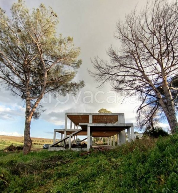 casa indipendente in vendita ad Aprilia in zona Campoleone