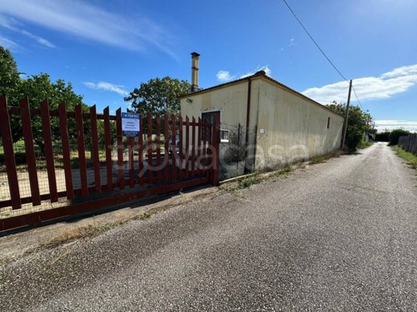 casa indipendente in vendita ad Aprilia in zona Pantanelle