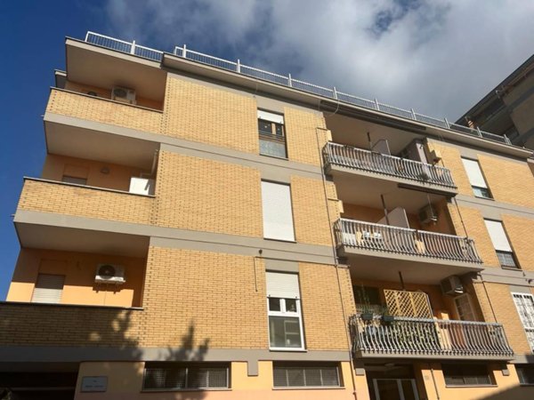 appartamento in vendita ad Aprilia