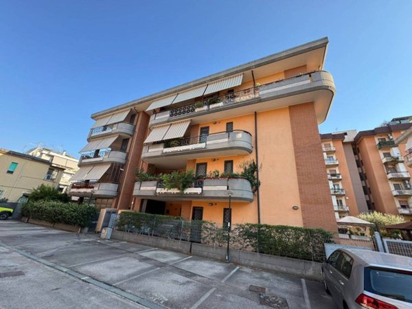 appartamento in vendita ad Aprilia