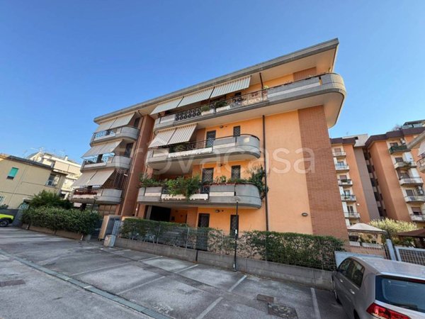 appartamento in vendita ad Aprilia