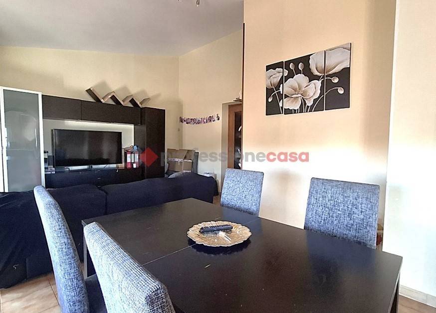 appartamento in vendita ad Aprilia in zona Campoleone