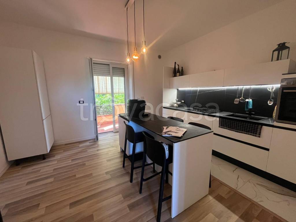 casa indipendente in vendita ad Aprilia