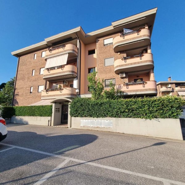 appartamento in vendita ad Aprilia