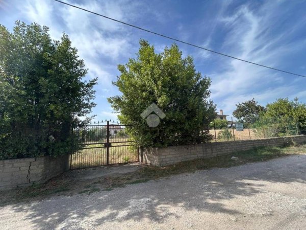 terreno agricolo in vendita ad Aprilia in zona Cogna