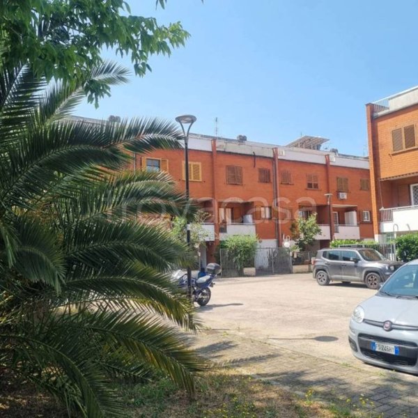 casa indipendente in vendita ad Aprilia