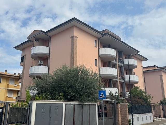 appartamento in vendita ad Aprilia