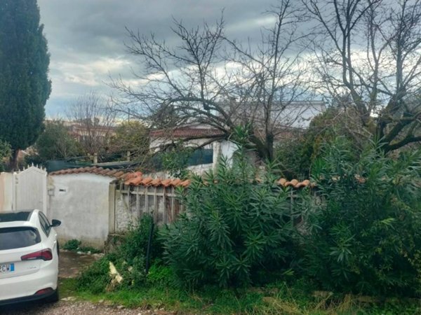 casa indipendente in vendita ad Aprilia in zona Campo di Carne