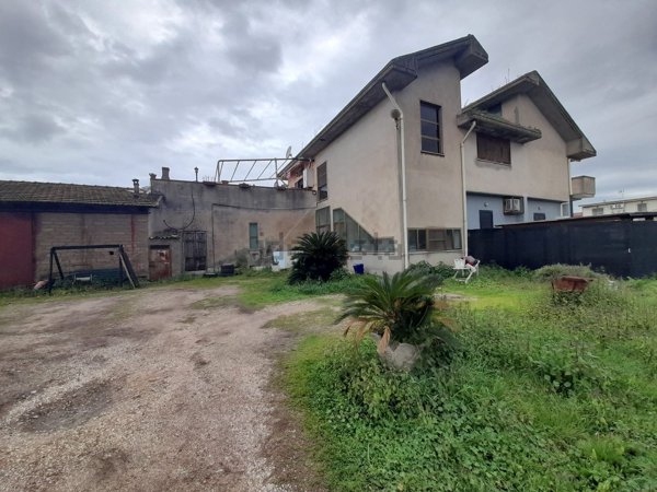 appartamento in vendita ad Aprilia in zona Genio Civile