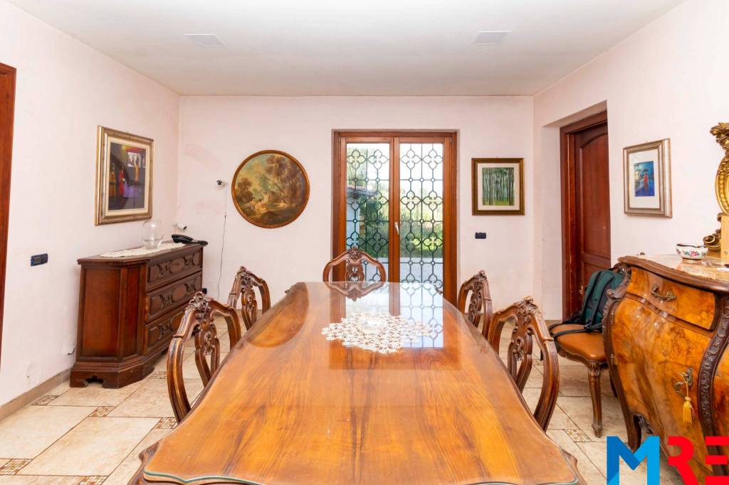 casa indipendente in vendita ad Aprilia in zona Pantanelle