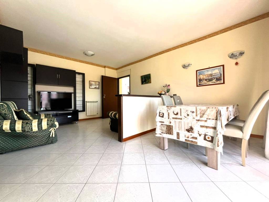 appartamento in vendita ad Aprilia