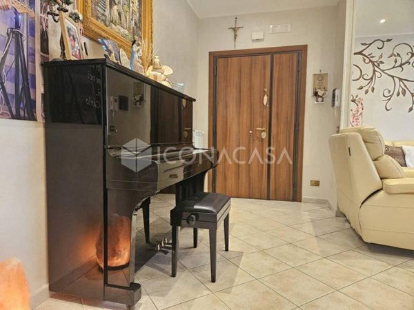 appartamento in vendita ad Aprilia in zona Campo di Carne