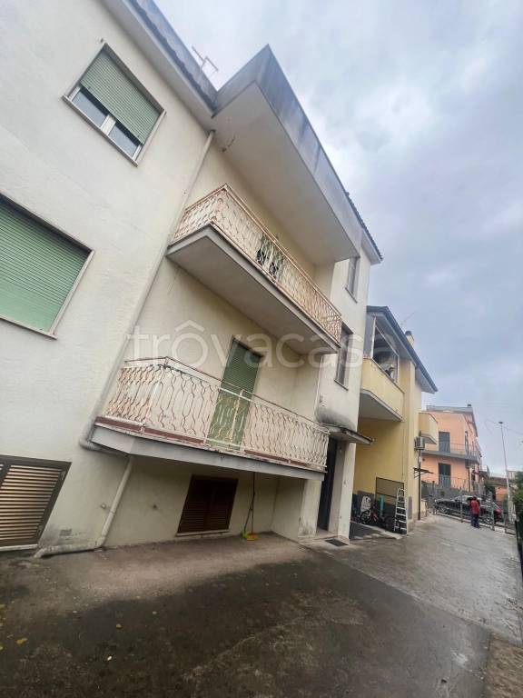 appartamento in vendita ad Aprilia