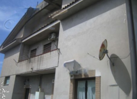 casa indipendente in vendita ad Aprilia in zona Fossignano