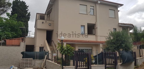 appartamento in vendita ad Aprilia in zona Leda