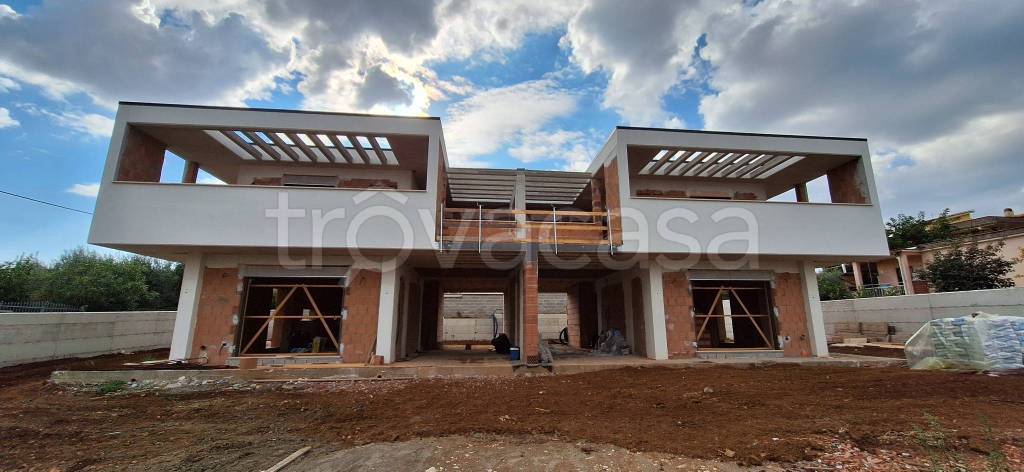 casa indipendente in vendita ad Aprilia