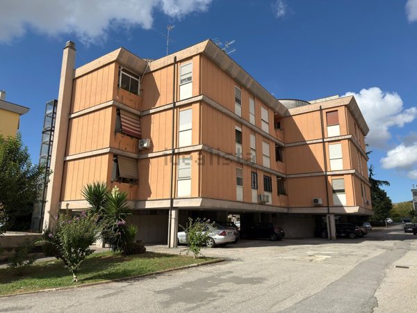 appartamento in vendita ad Aprilia