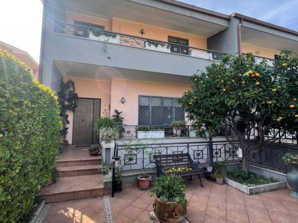 casa indipendente in vendita ad Aprilia