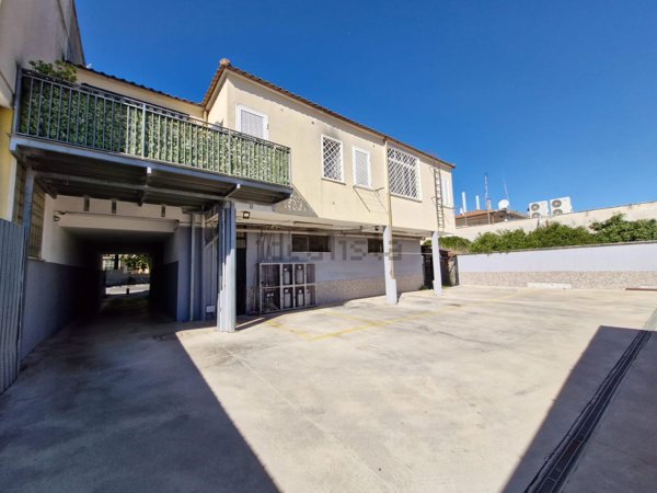 appartamento in vendita ad Aprilia in zona Campo di Carne