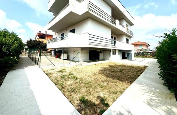 appartamento in vendita ad Aprilia