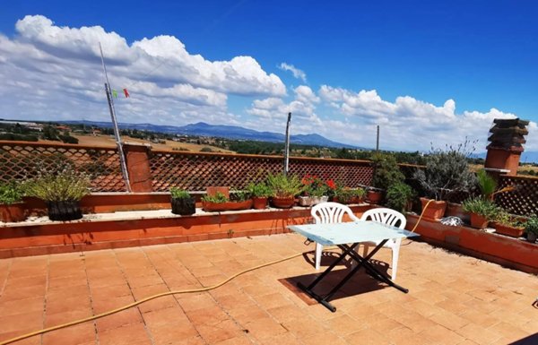 appartamento in vendita ad Aprilia in zona Fossignano