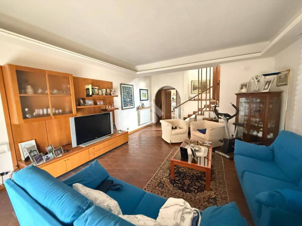 appartamento in vendita ad Aprilia