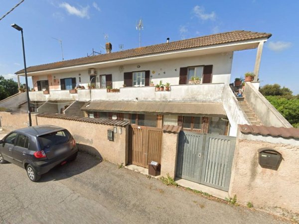 appartamento in vendita ad Aprilia in zona Fossignano