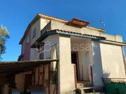 casa indipendente in vendita ad Aprilia