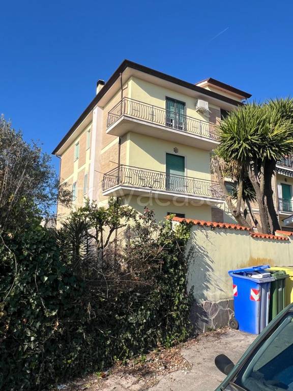 appartamento in vendita ad Aprilia