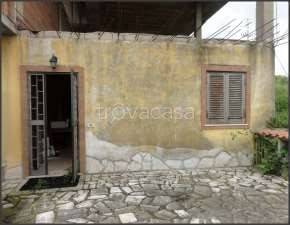 appartamento in vendita ad Aprilia in zona Fossignano