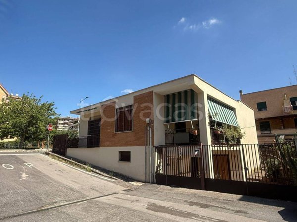 appartamento in vendita ad Aprilia