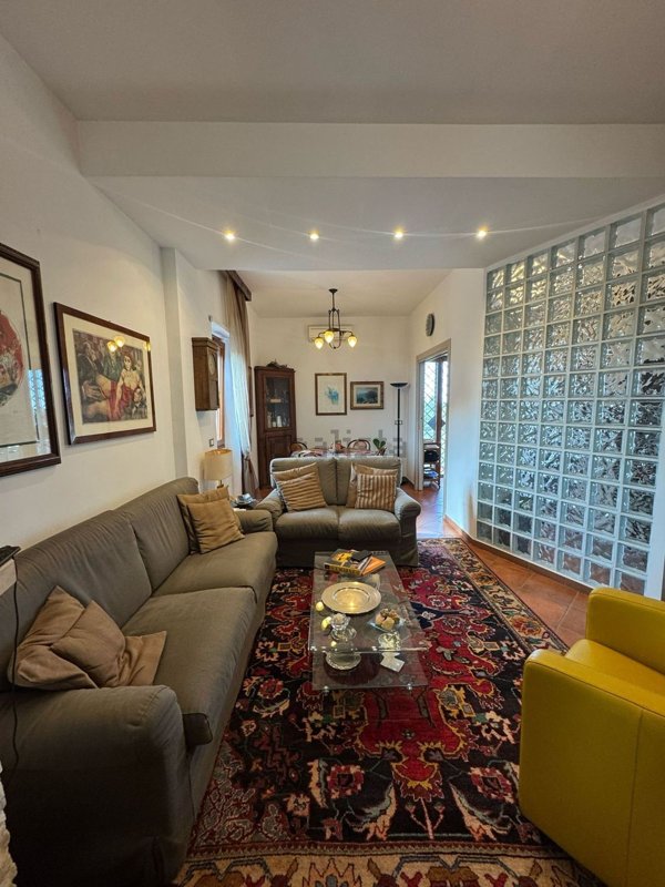 casa indipendente in vendita ad Aprilia