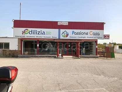 negozio in vendita ad Aprilia in zona Pantanelle