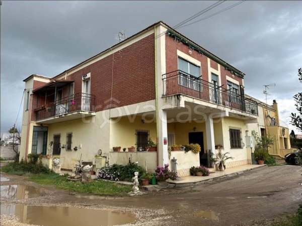 appartamento in vendita ad Aprilia in zona Campoverde