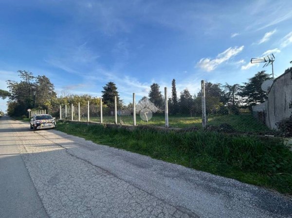 appartamento in vendita ad Aprilia in zona Campo di Carne