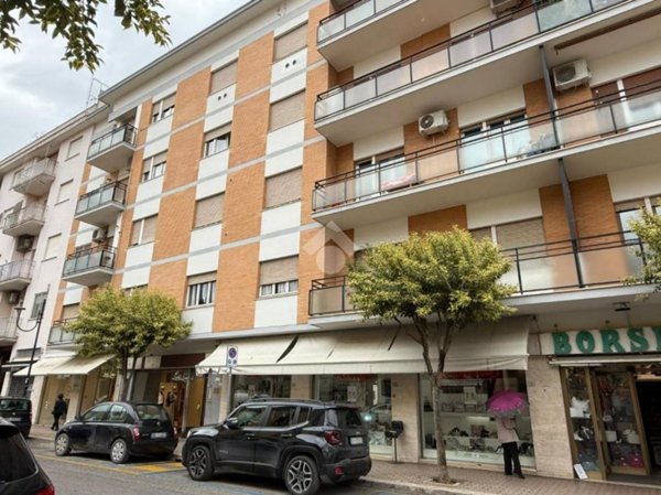 appartamento in vendita ad Aprilia