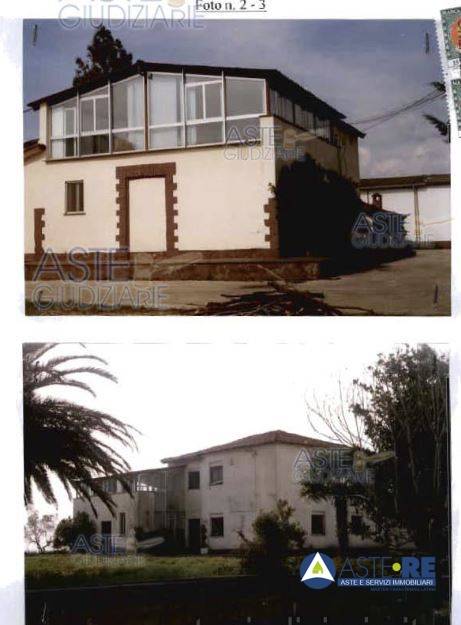 capannone in vendita ad Aprilia