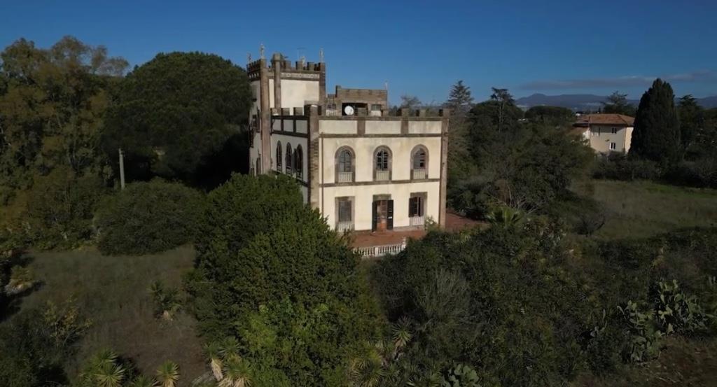 casa indipendente in vendita ad Aprilia in zona Fossignano