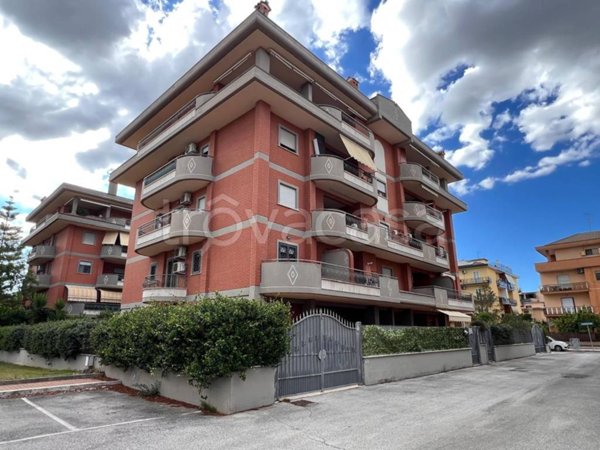appartamento in vendita ad Aprilia