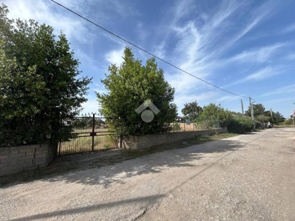 terreno agricolo in vendita ad Aprilia in zona Cogna