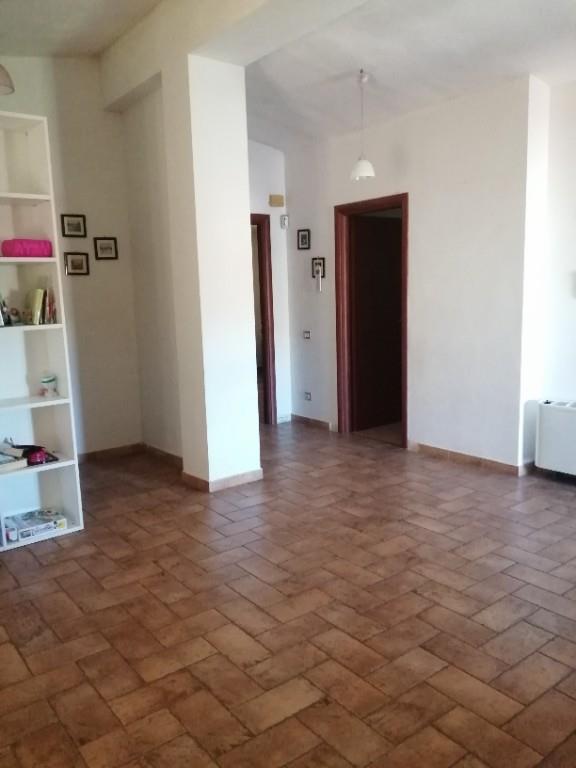 casa indipendente in vendita ad Aprilia in zona Fossignano